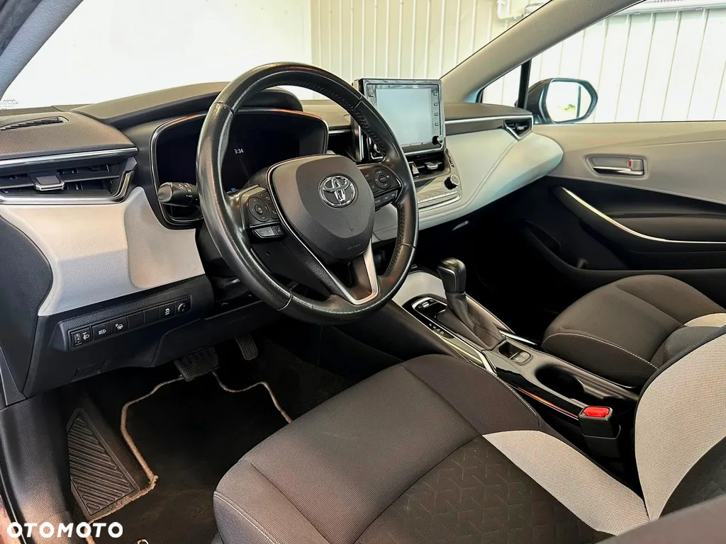 Toyota Corolla 2.0 Hybrid Comfort - 15