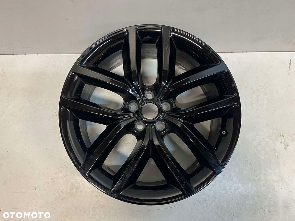 LAND ROVER RANGE ROVER EVOQUE FELGA 8JX19 ET40 5X108 - 2