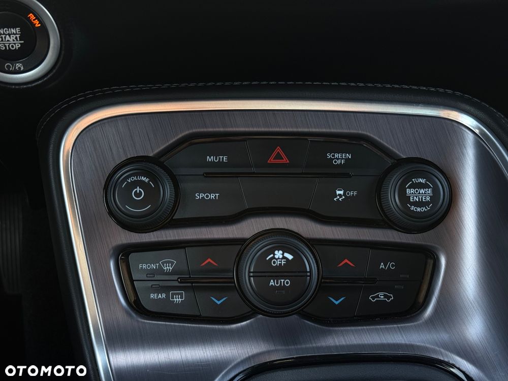 Dodge Challenger Automatik R/T Plus Shaker - 18