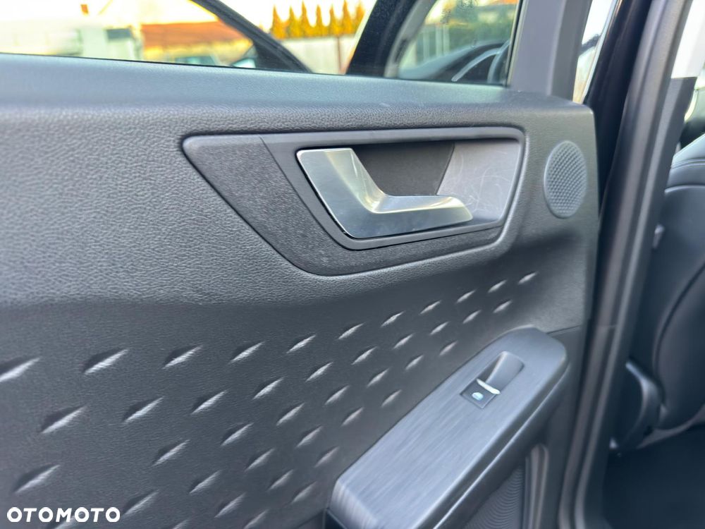 Ford Kuga 1.5 EcoBoost TITANIUM X - 22