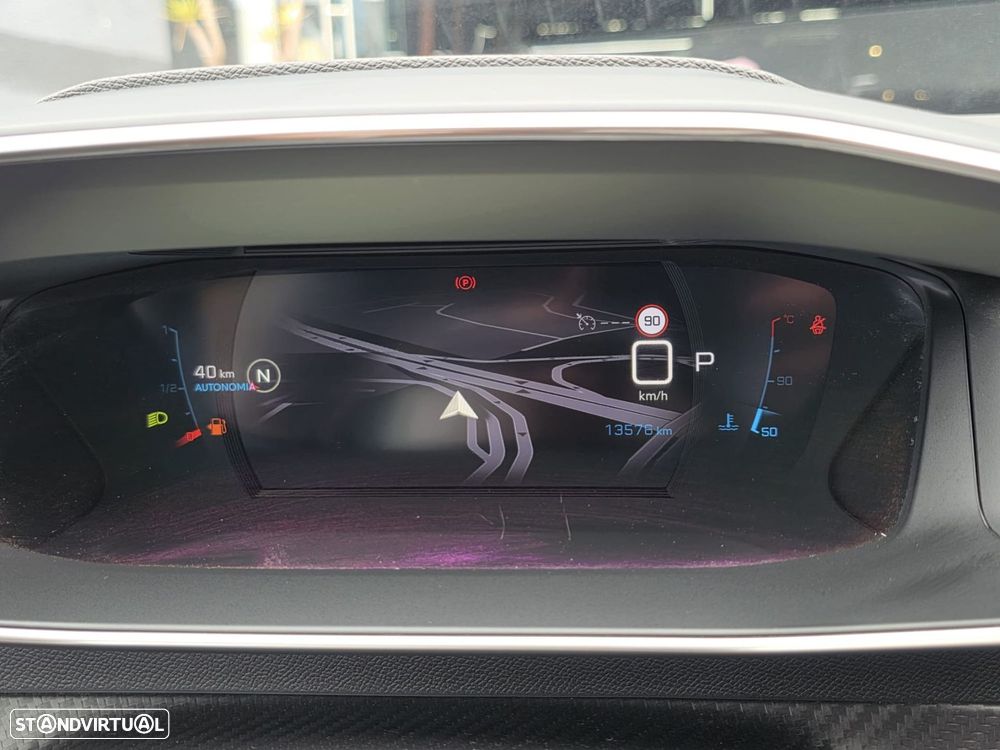 Peugeot 208 1.2 PureTech GT EAT8 - 18