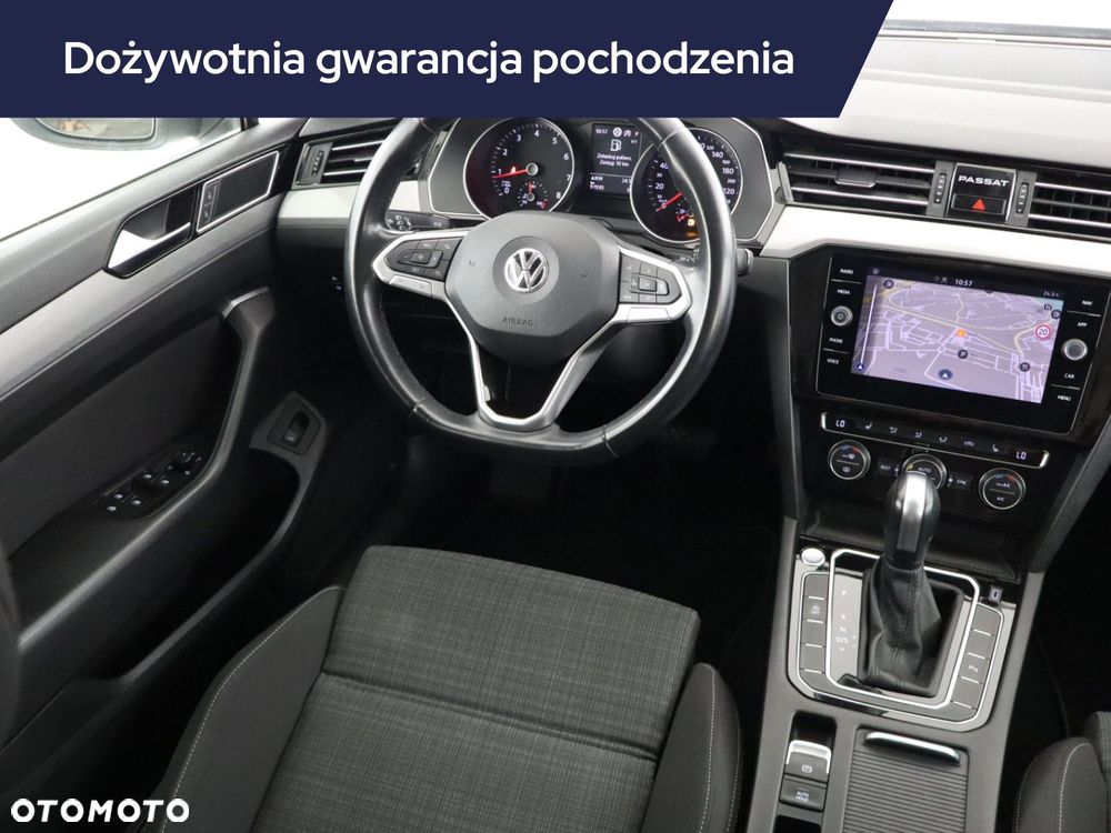 Volkswagen Passat - 9