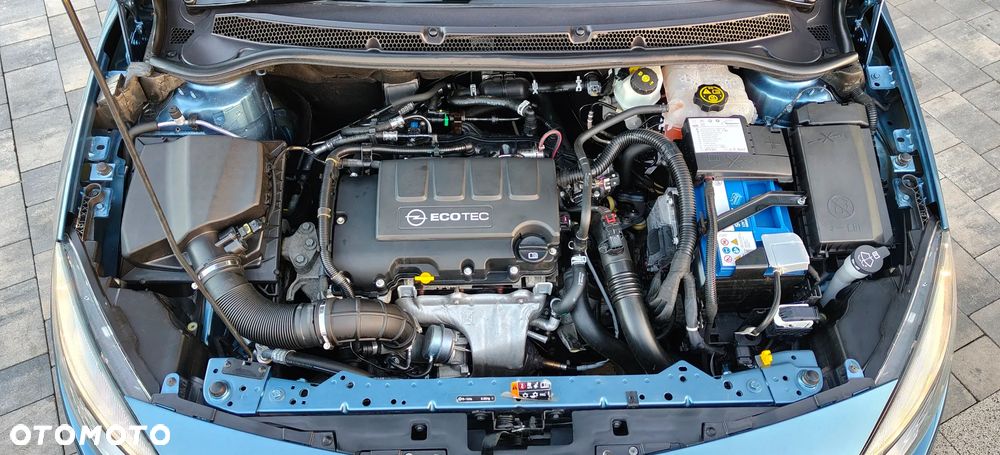 Opel Astra 1.4 Turbo Exklusiv - 38