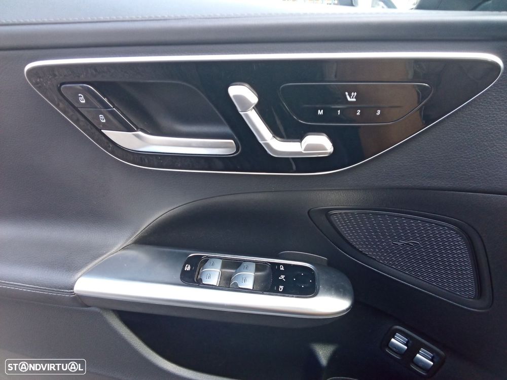 Mercedes-Benz C 300 - 33