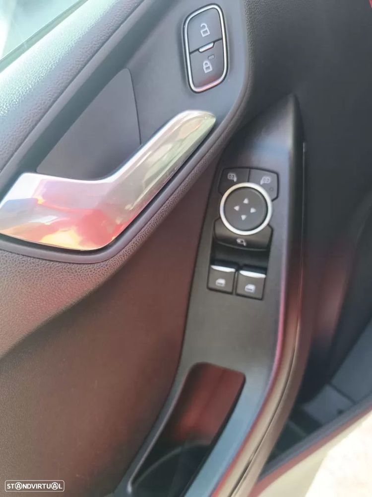 Ford Fiesta 1.1 COOL&CONNECT - 18
