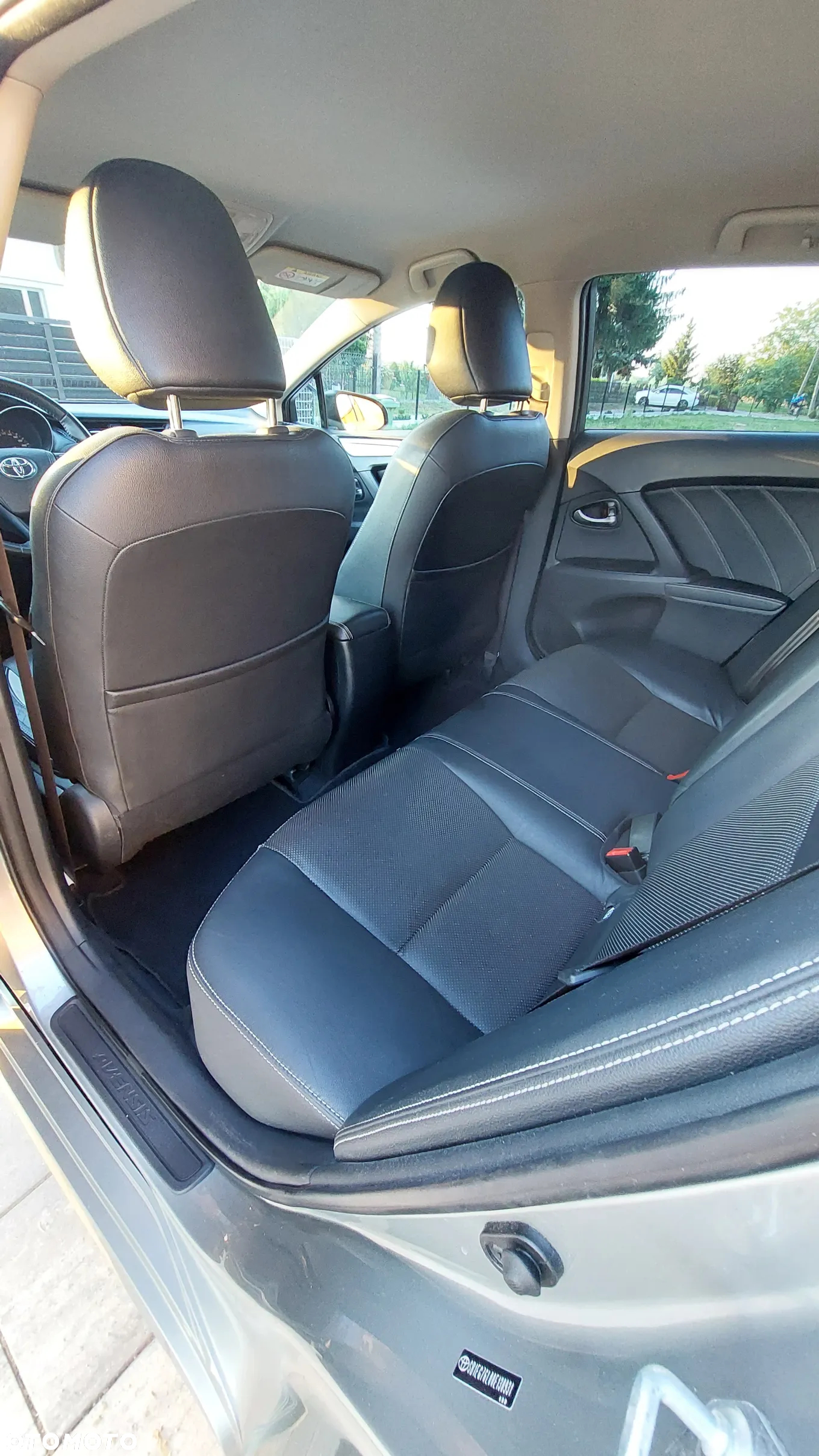 Toyota Avensis - 15