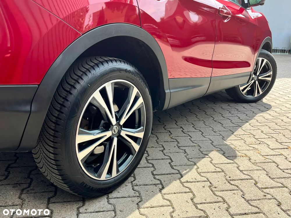 Nissan Qashqai 1.6 DIG-T N-Connecta - 30