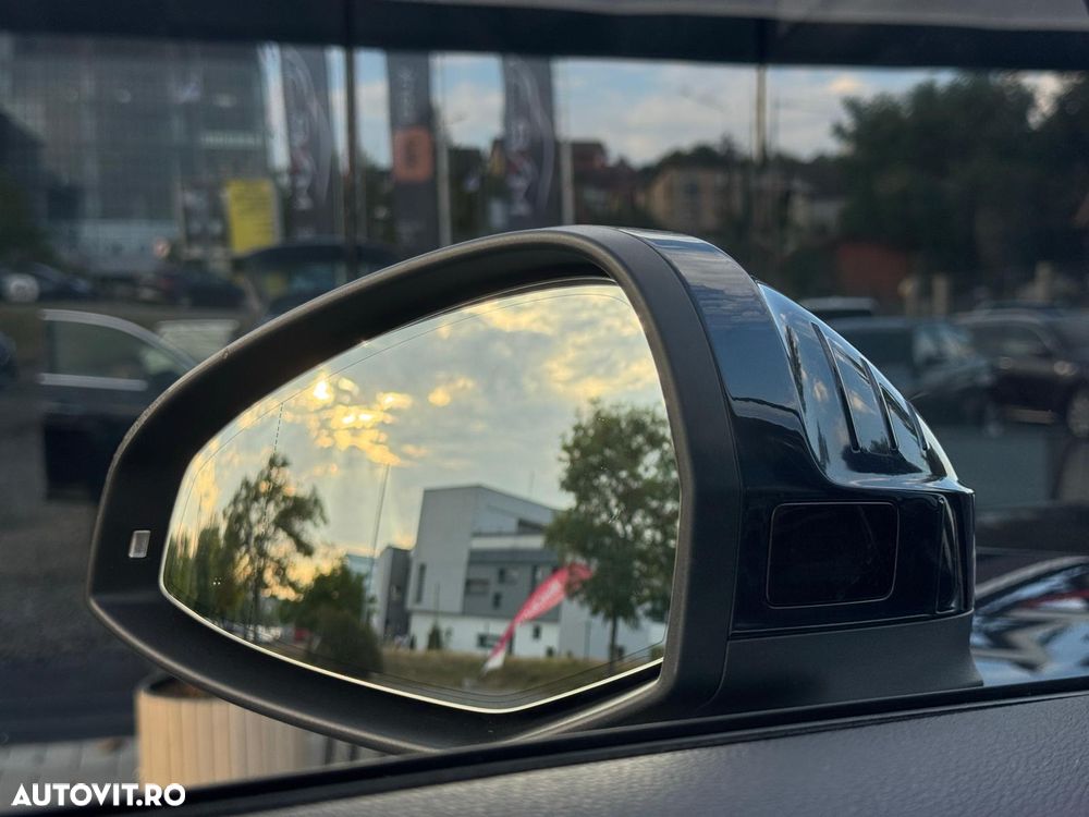 Audi A4 Avant 2.0 TDI ultra S tronic design - 40