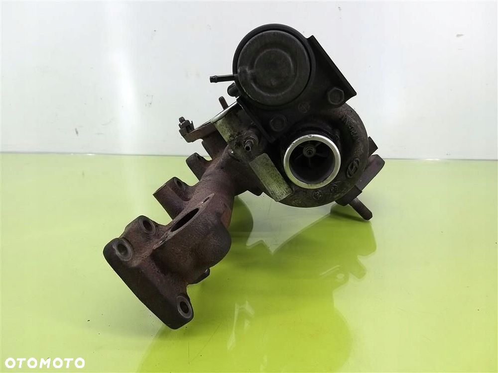 Turbosprężarka turbina Kia Carens II 2002-2006 2,0 CRDI 2823127000 ORYGINAŁ - 1