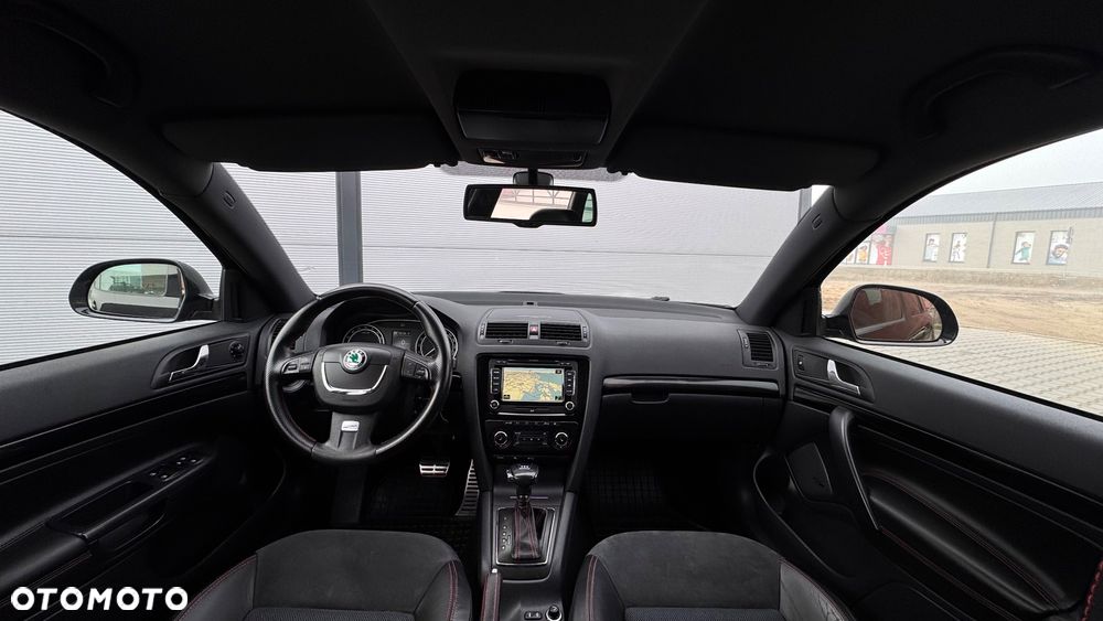 Skoda Octavia 2.0 TDI DPF DSG RS - 31