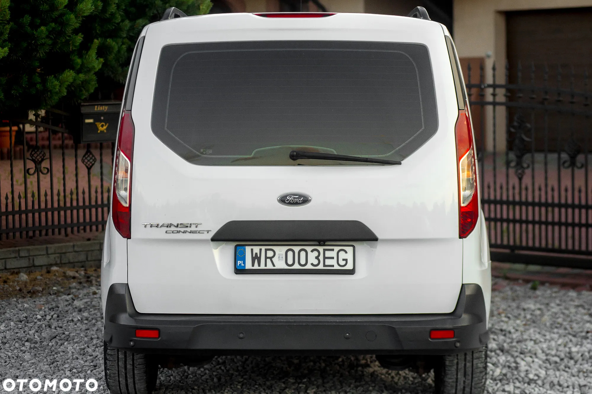 Ford Tourneo Connect 1.5 TDCi Start-Stop Titanium - 11