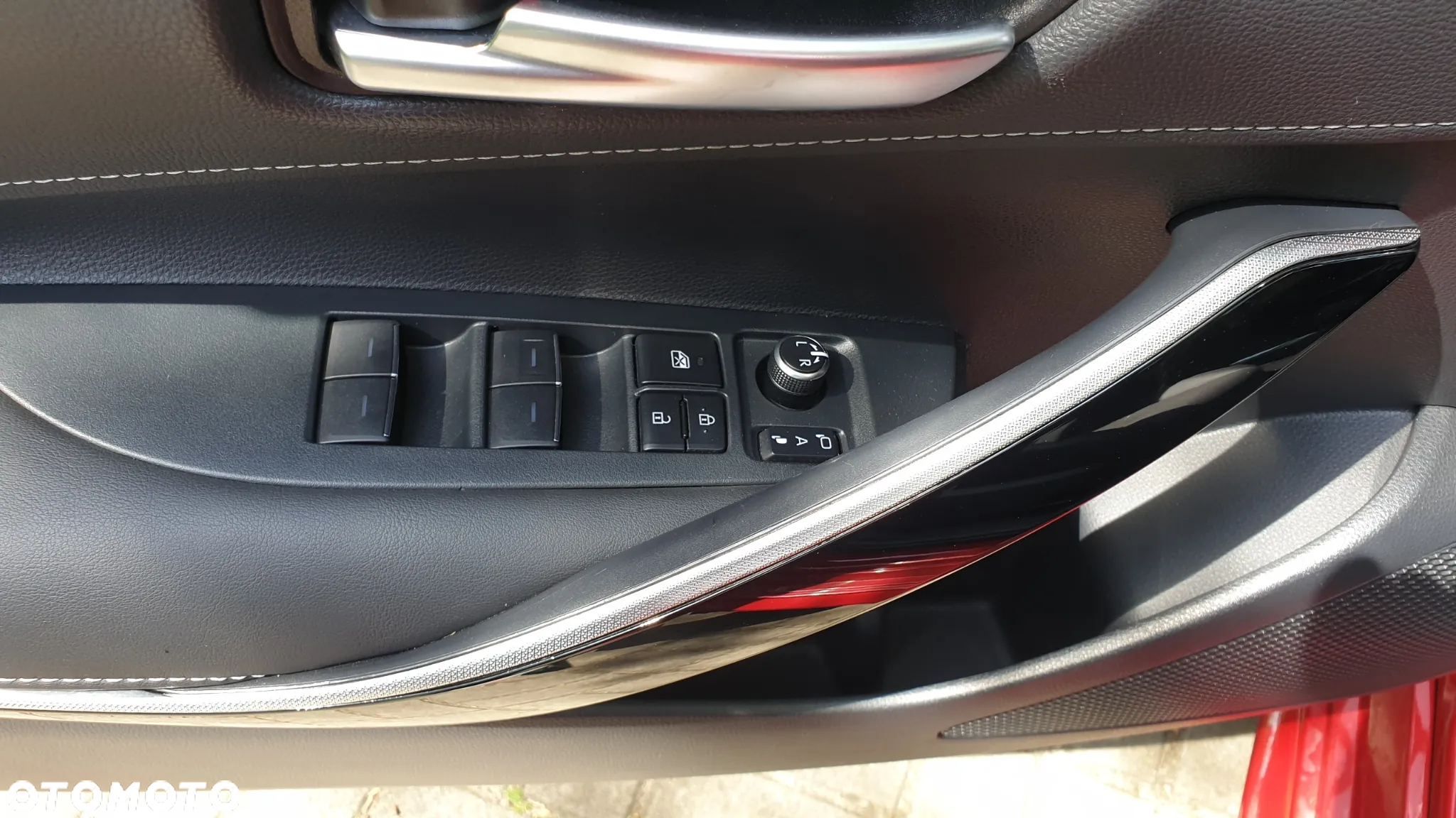 Toyota Corolla 1.8 Hybrid GPF Comfort - 16