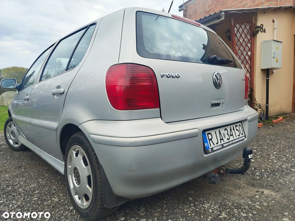 Volkswagen Polo 1.4 16V Comfortline - 14
