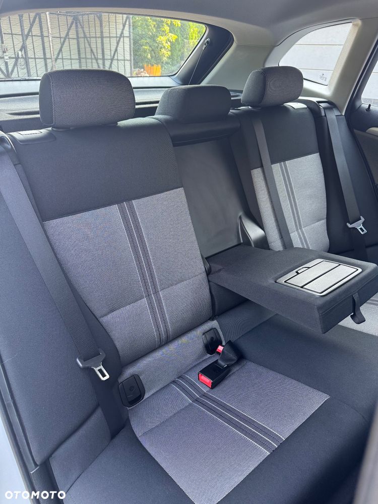 BMW X1 sDrive20i - 31