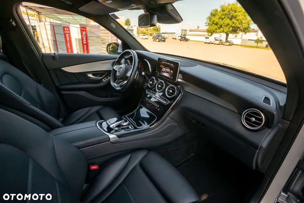 Mercedes-Benz GLC 250 d 4Matic 9G-TRONIC AMG Line - 20