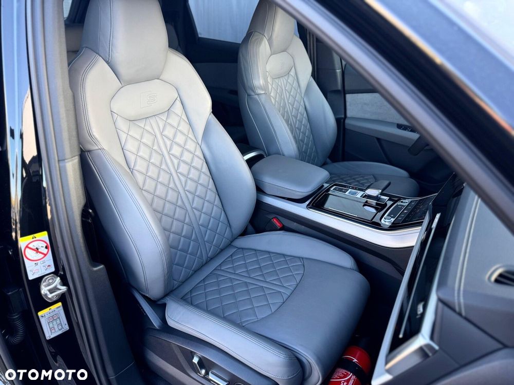 Audi Q7 - 32