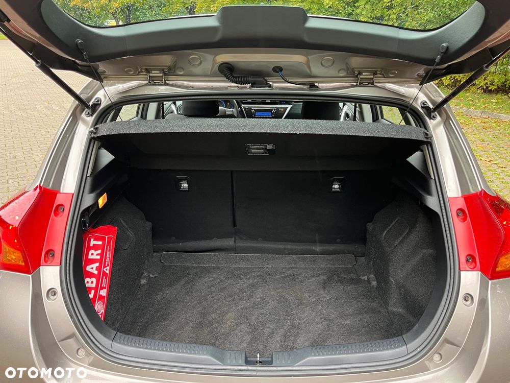 Toyota Auris 1.4 D-4D 2010 - 16