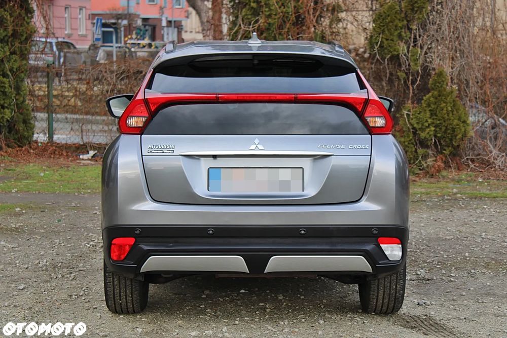 Mitsubishi Eclipse Cross - 9