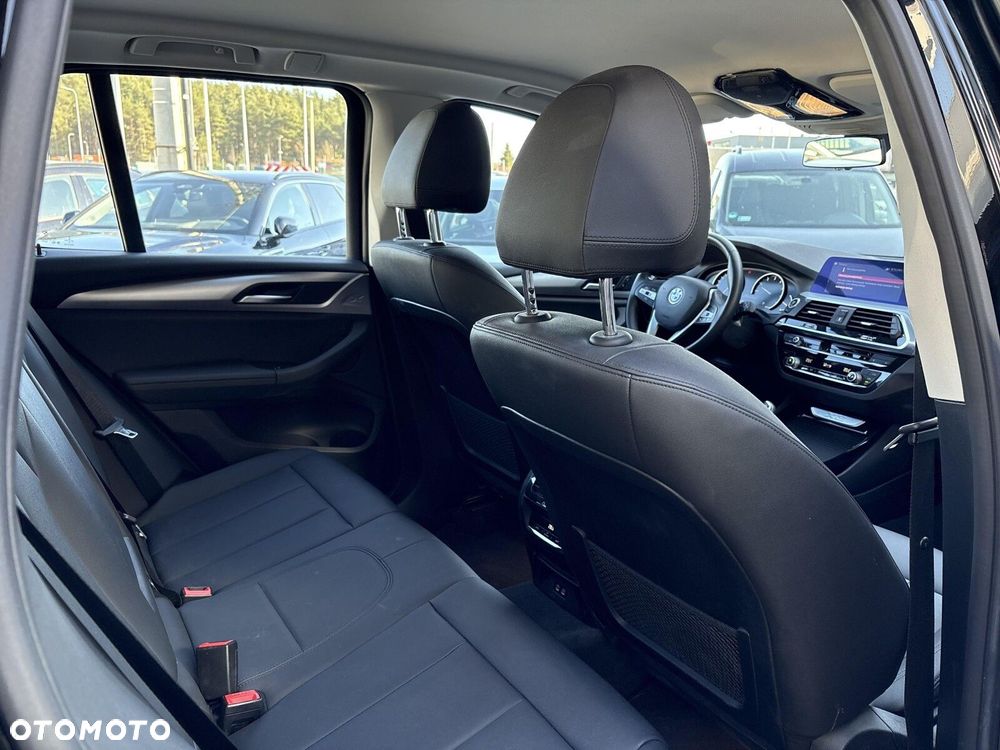 BMW X3 xDrive20i - 22
