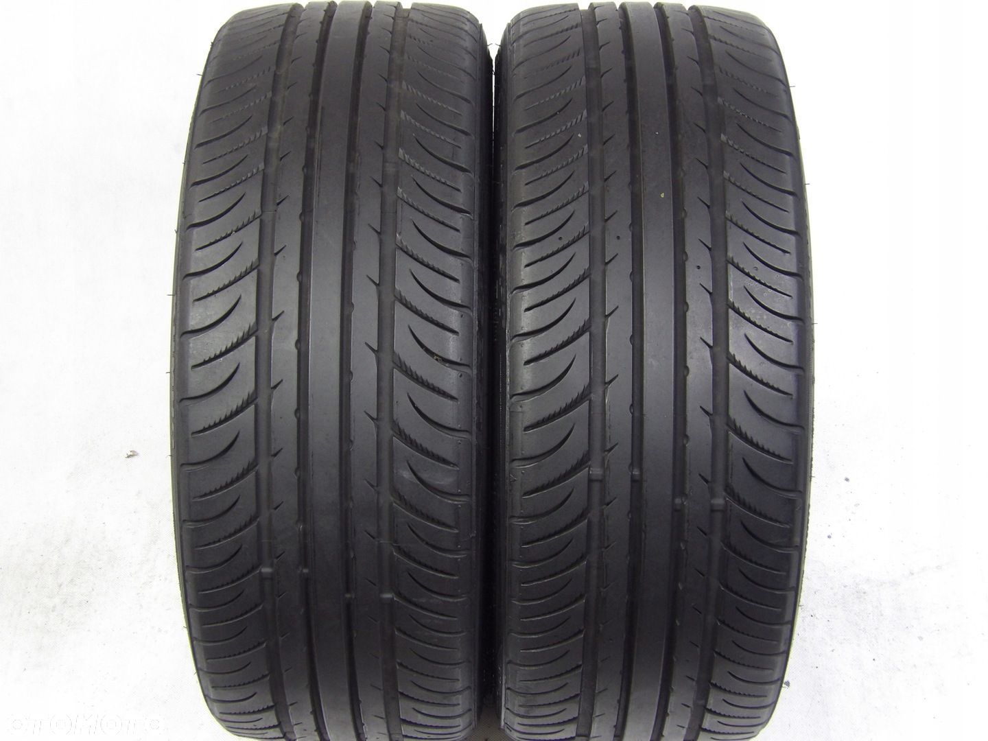 2X opony 195/40R17 KUMHO ECSTA SPT - 1