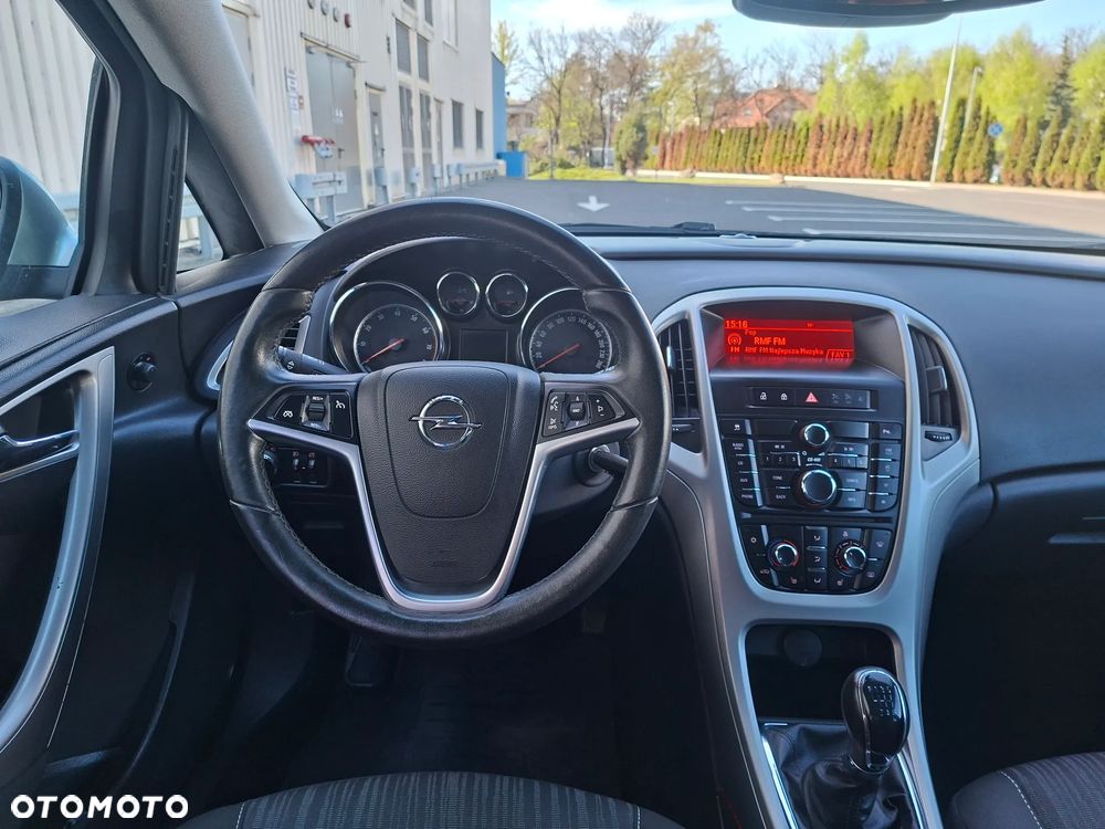Opel Astra - 16