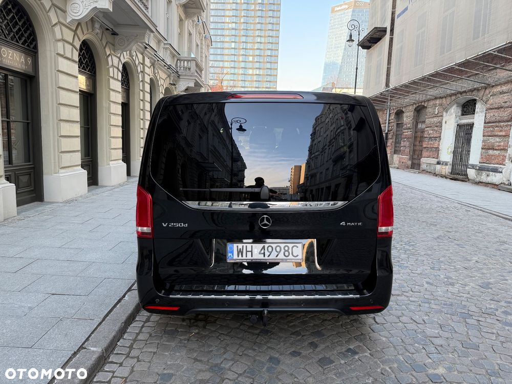 Mercedes-Benz Klasa V 220 CDI extralang 7G-TRONIC Avantgarde Edition - 14