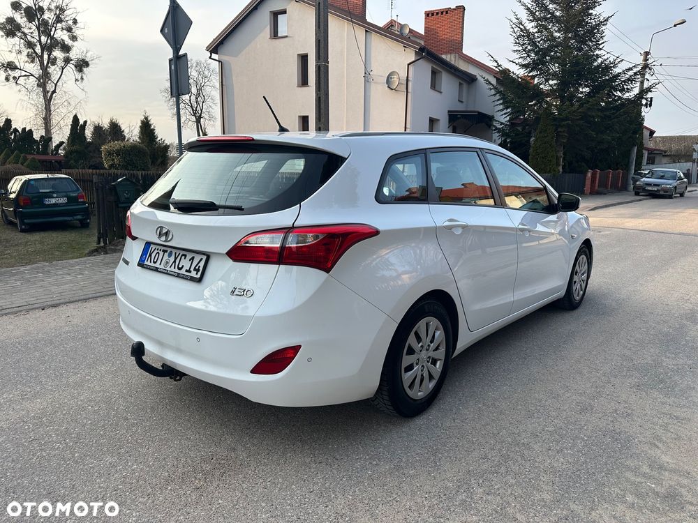 Hyundai i30 1.6 CRDi Premium - 5
