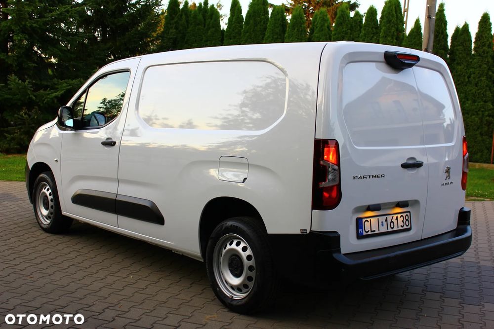 Peugeot PARTNER 1.5HDI 130KM AUTOMAT 8 BIEGÓW LONG DŁUGI 3 OSOBOWY PERFEKT AUTO NAVIGACJA KAMERY,ASYSTENTY,VF23% - 17
