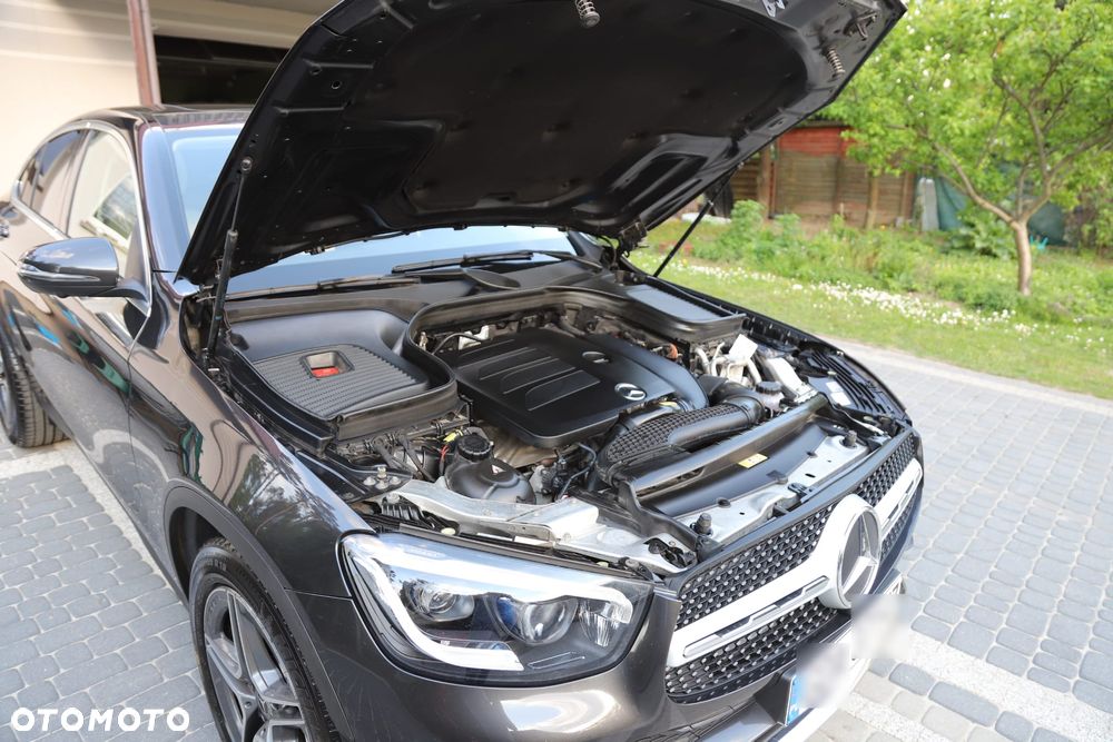 Mercedes-Benz GLC 200 4Matic 9G-TRONIC AMG Line Plus - 29