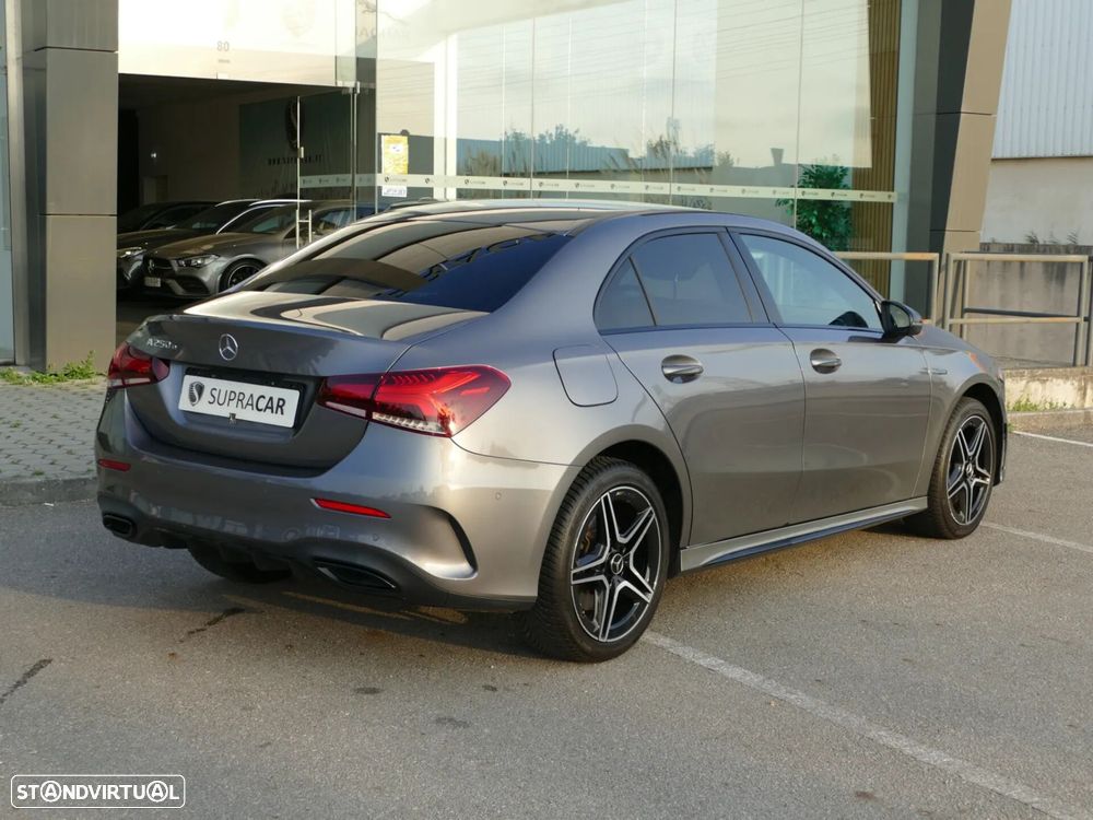 Mercedes-Benz A 250 Limousine e AMG Line - 3