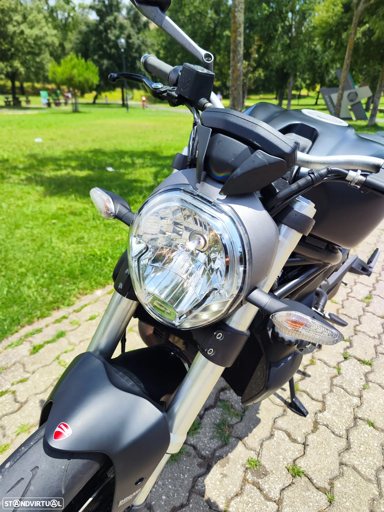 Ducati Monster 821 Abs - 10