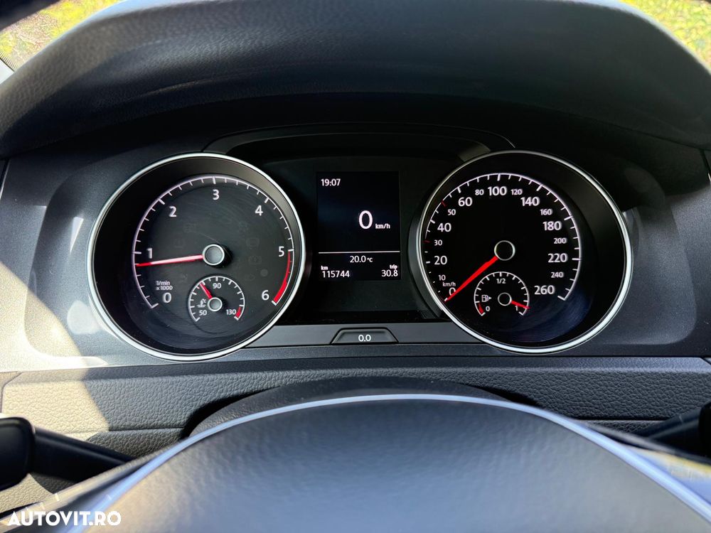 Volkswagen Golf 1.6 TDI Trendline - 3