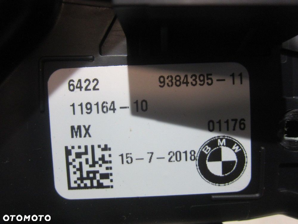 BMW X3 G01 X4 G02 KRATKA NAWIEWU NAWIEW STRONA PASAŻERA 64229384395 9384395 - 9