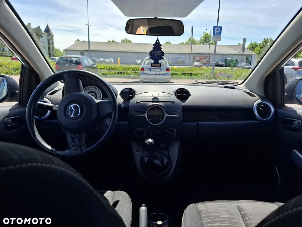 Mazda 2 - 9