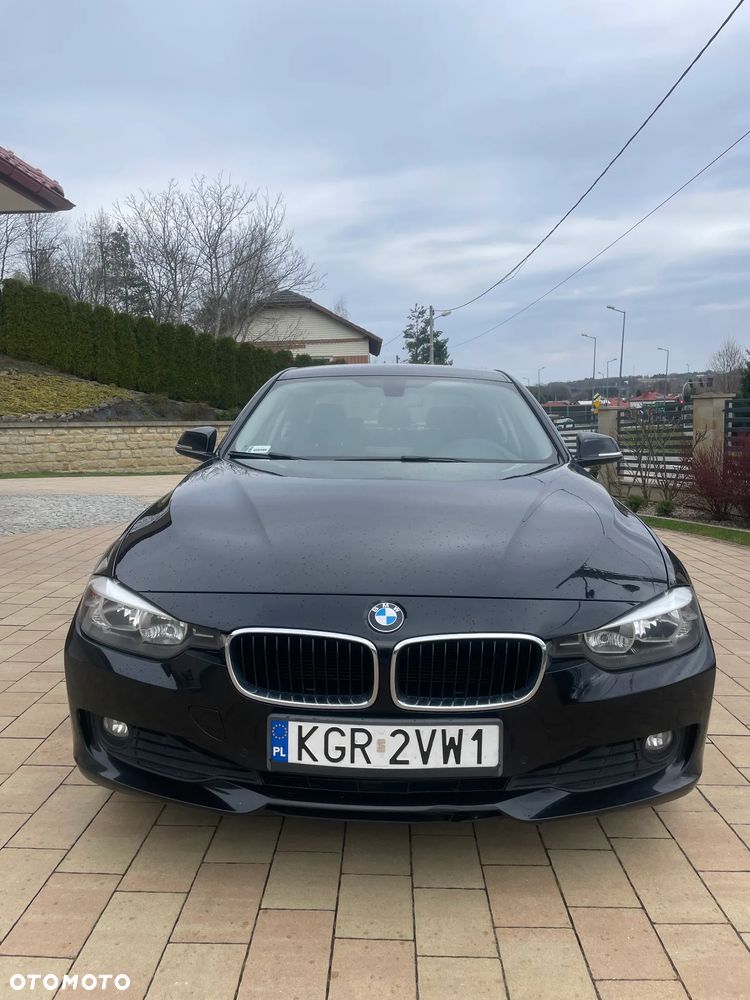 BMW Seria 3 318d - 6