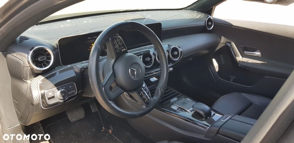 Mercedes-Benz Klasa A 180 d 7G-DCT Edition 2020 - 3