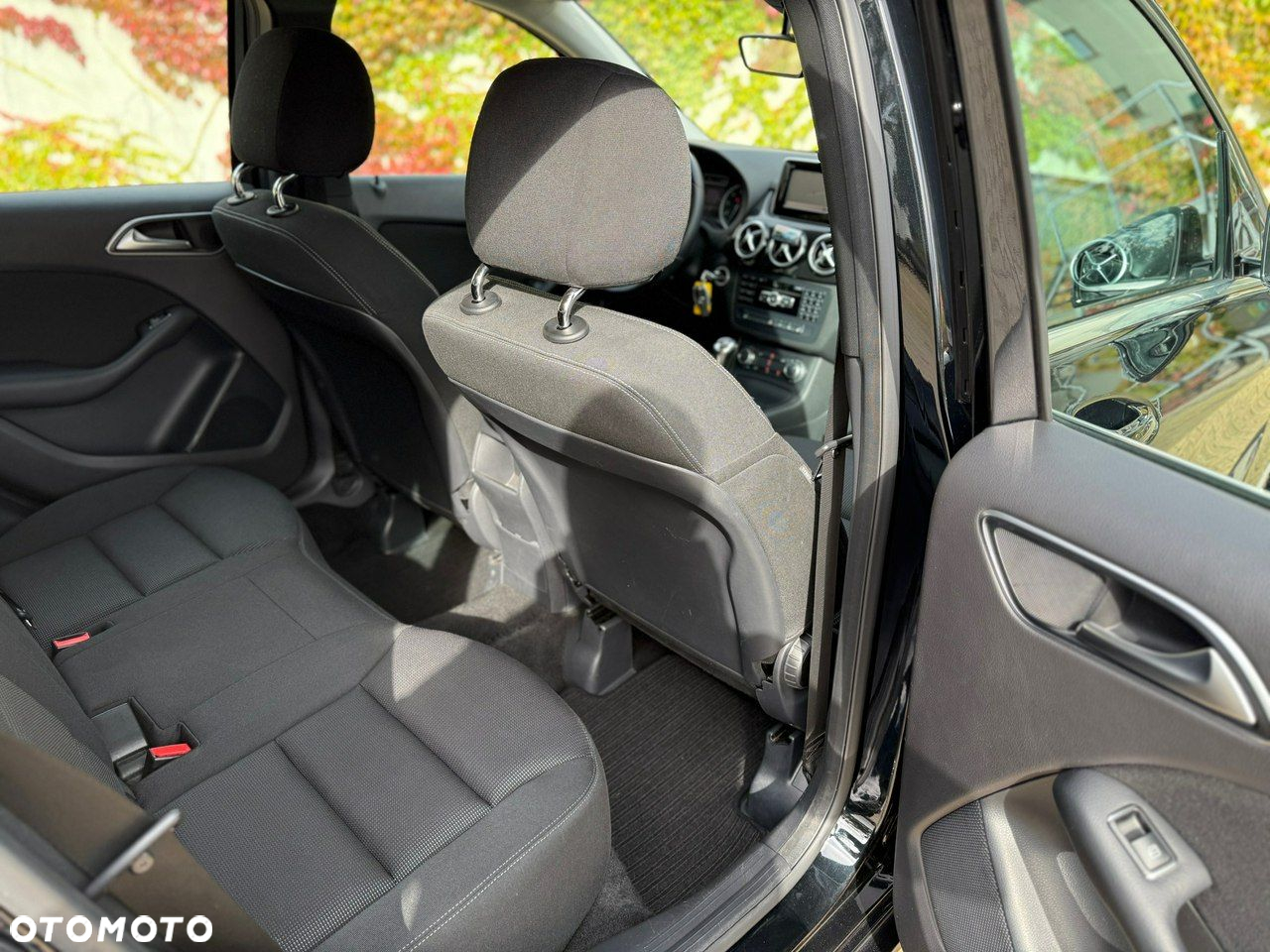 Mercedes-Benz Klasa B 180 BlueEFFICIENCY Edition Style - 11