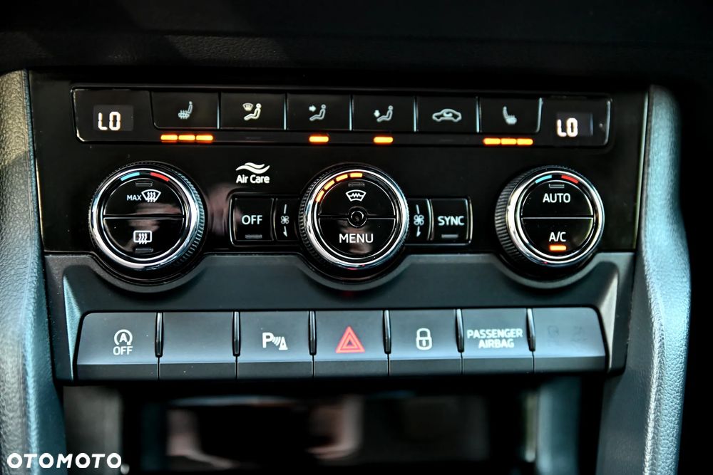 Skoda Karoq 1.5 TSI ACT DSG Sportline - 28