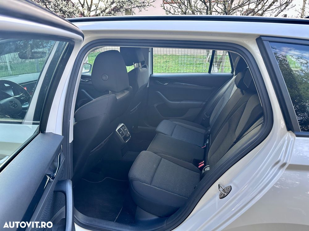 Skoda Octavia 1.0 TSI e-TEC DSG Style - 10