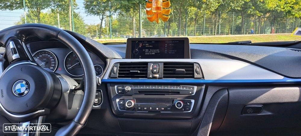 BMW 320 d Sport Line - 10