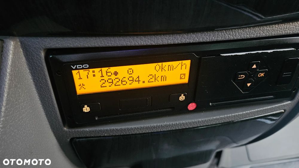 Mercedes-Benz SPRINTER - 12