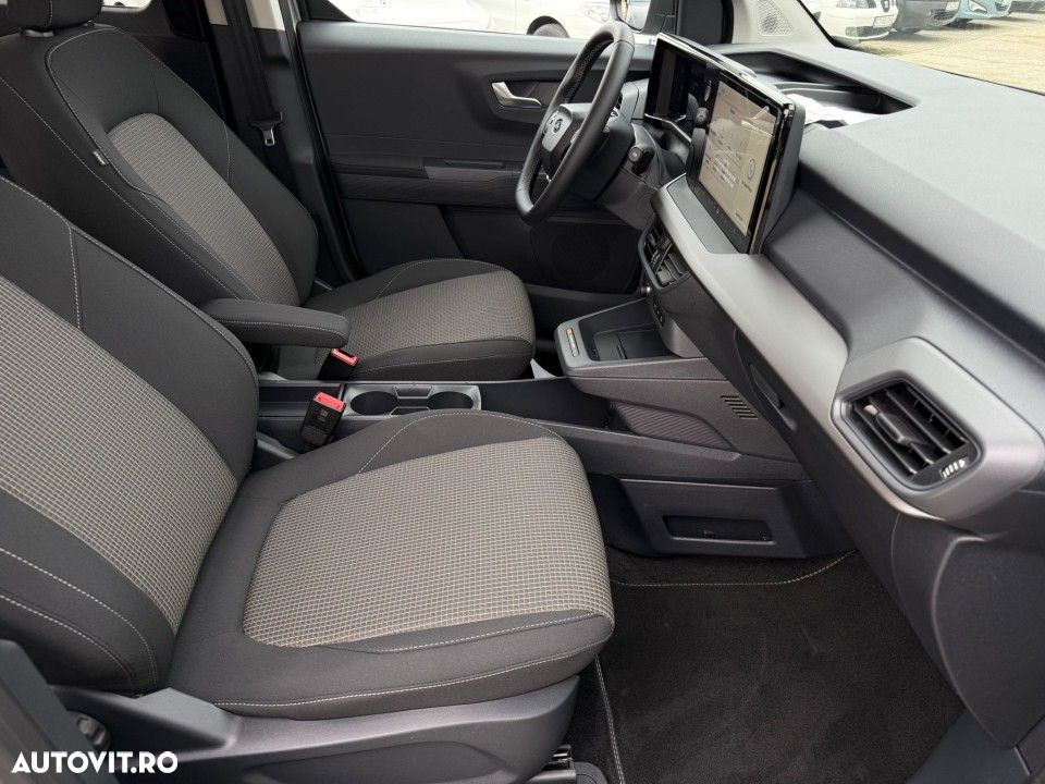 Ford Tourneo Courier - 12