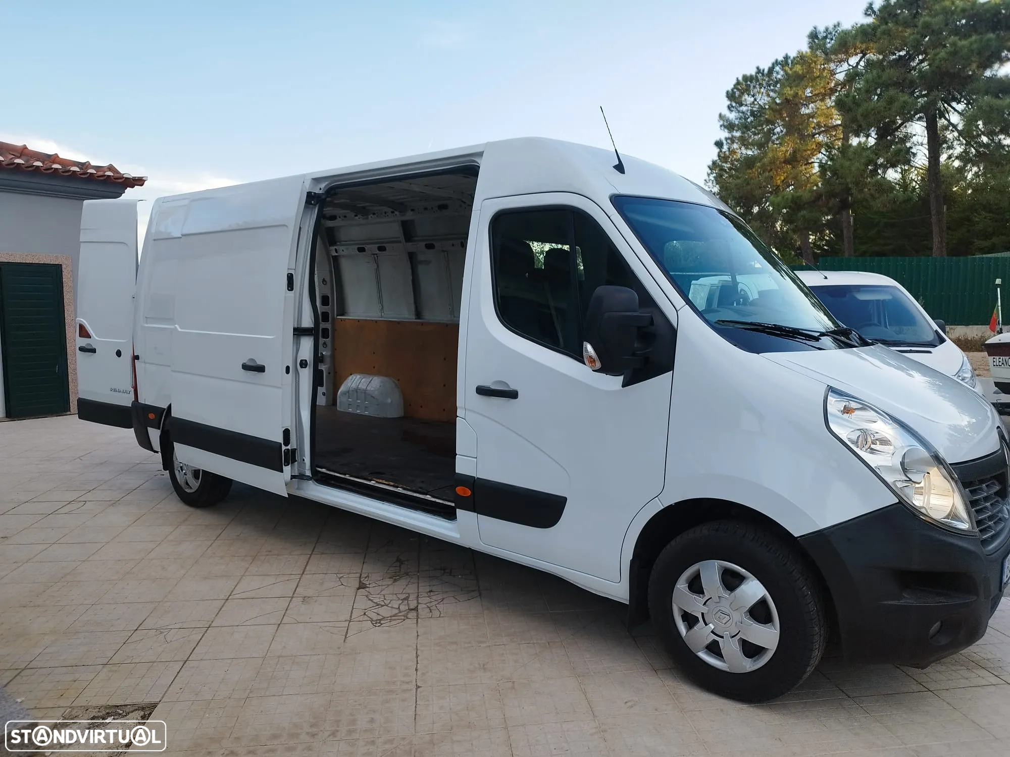 Renault Master 2.3 125 Cv L3H2 2 Portas Laterais - 23