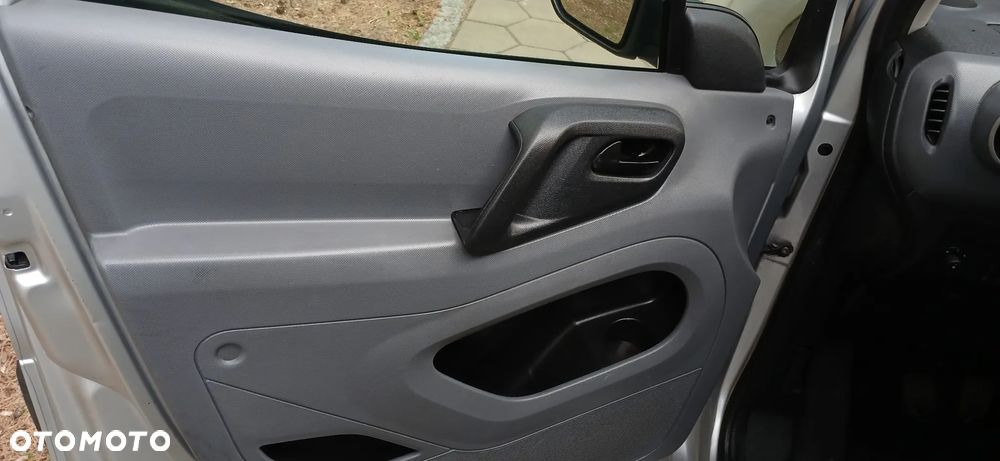 Citroën Berlingo Multispace 1.6 HDI Plus - 17