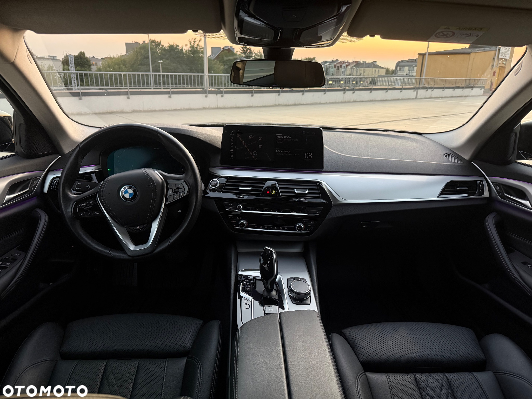 BMW Seria 5 530e xDrive - 25
