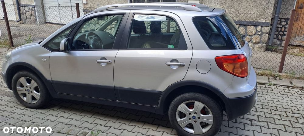 Fiat Sedici - 1