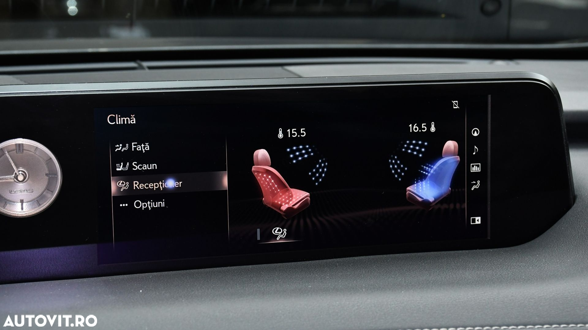 Lexus UX 250h 2.0L HEV 20H- (178 HP) 4X4 CVT Luxury - 19