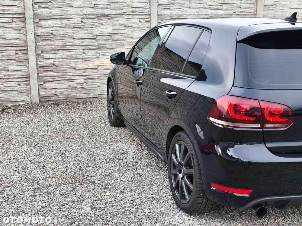Volkswagen Golf 2.0 GTI DSG - 17