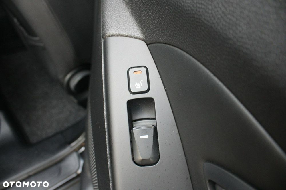 Hyundai ix35 1.6 2WD Fifa World Cup Edition - 26