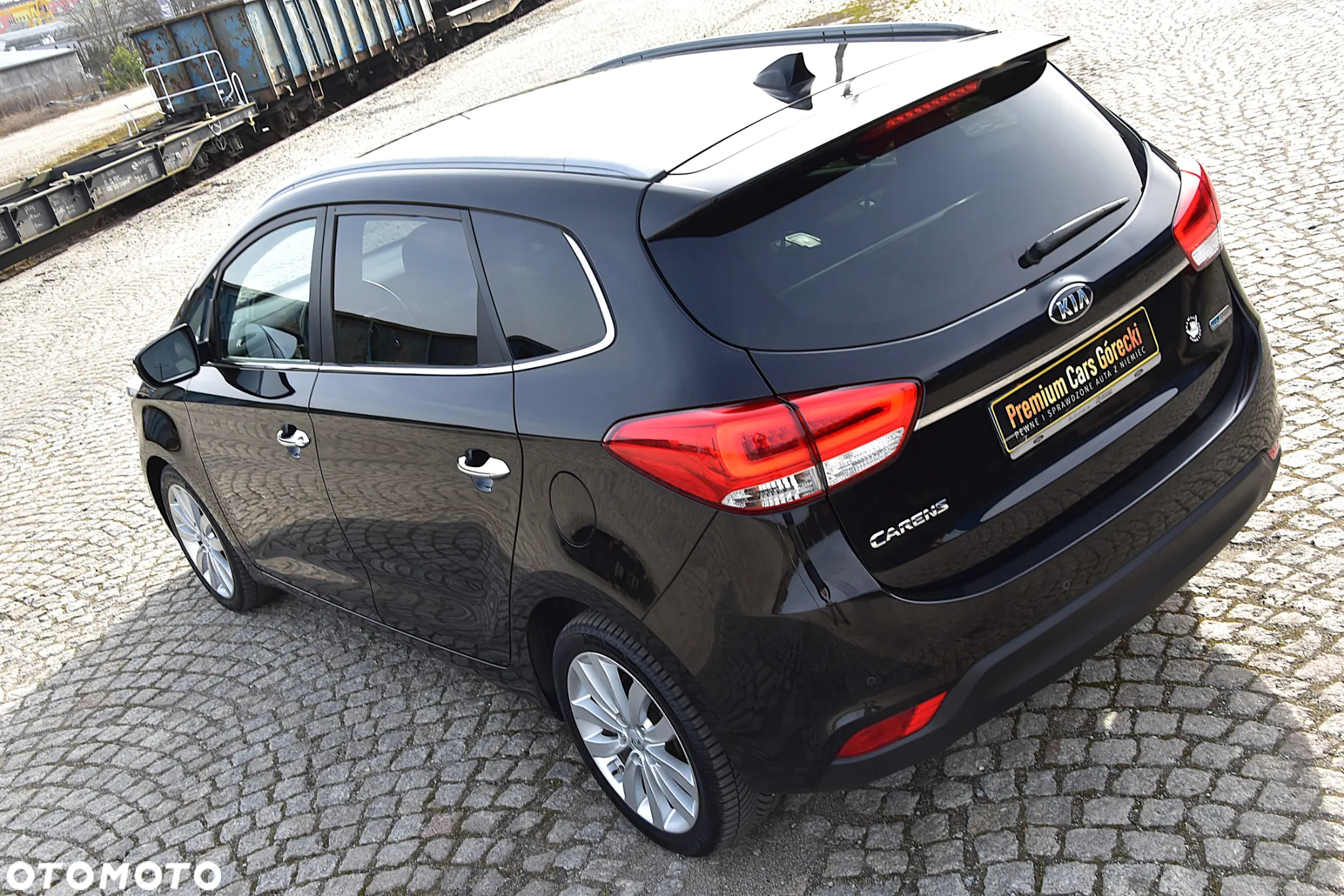 Kia Carens 1.7 CRDi Business Line 7os 7DCT - 37